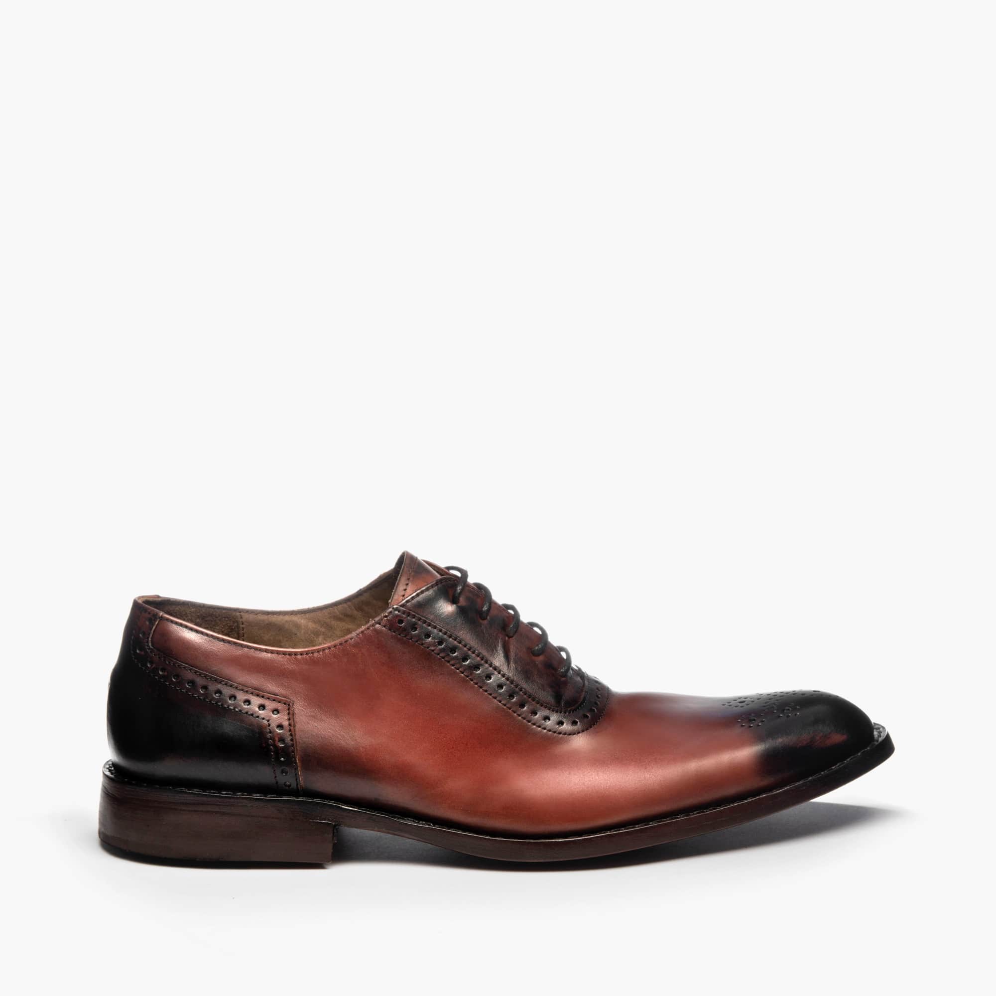 Los zapatos Oxford son los principales y más importantes de entre todos los zapatos de vestir.