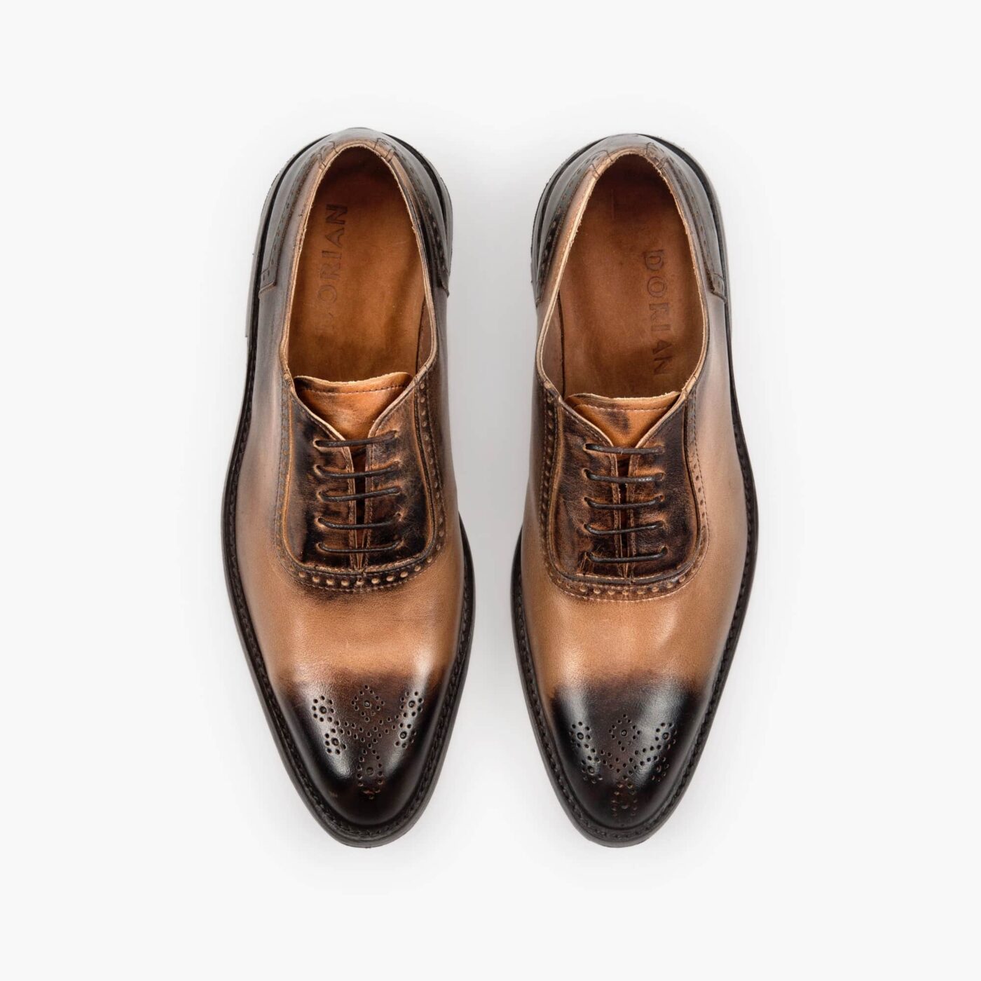 Los zapatos Oxford son los principales y más importantes de entre todos los zapatos de vestir.