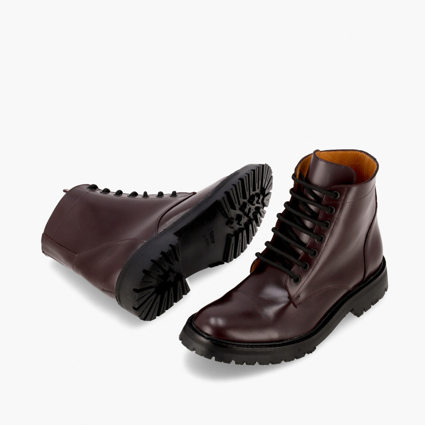 DORIAN - Dr.Martins Guinda 3