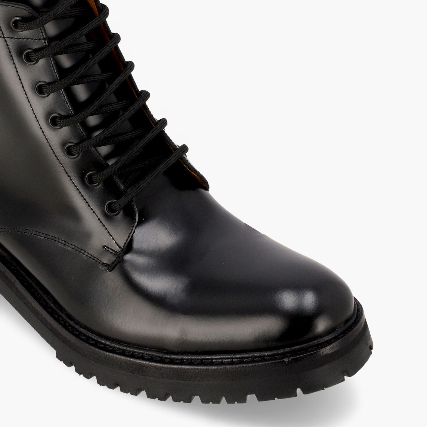 DORIAN - Dr.Martins Negro 5 2000x2000 1