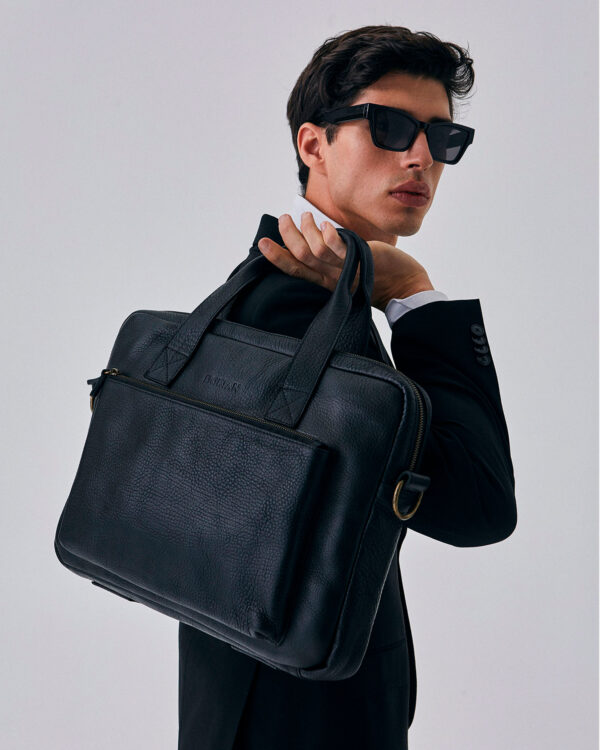 DORIAN | zapatos camperas equipaje