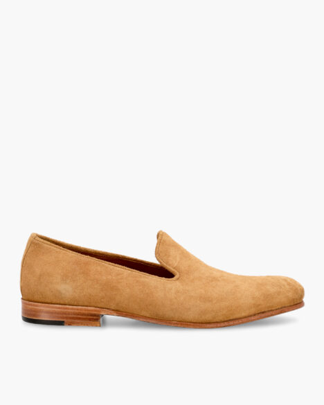 DORIAN | zapatos camperas equipaje